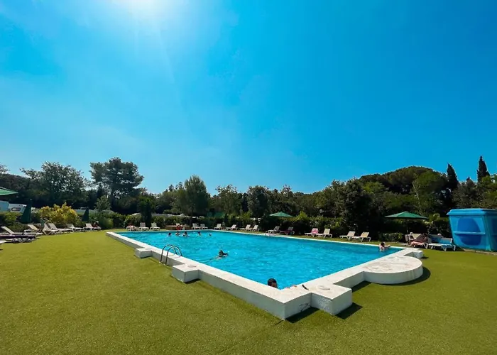 Campo de lujo Holacamp Palamos Costa Brava Vall-Llobrega